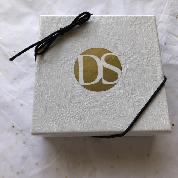 Danielle Swaebe Everlasting Icon Bracelet - Picture 6 of 6